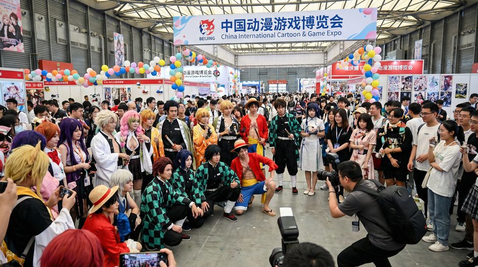 体育生动漫cosplay视频